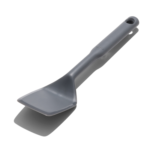 ตะหลิวซิลิโคน รุ่นเฟล็กซิเบิล (รุ่นใหม่) ขนาดใหญ่ I OXO GG SILICONE EVERYDAY FLEXIBLE TURNER - PEPPERCORN