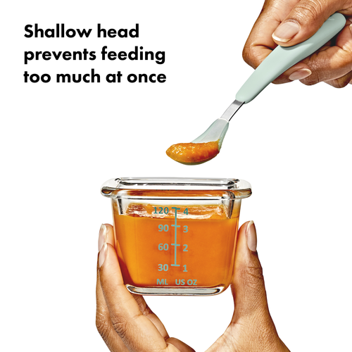 ช้อนป้อนอาหารเด็กแบบพกพา สีเขียวพาสเทล I OXO TOT ON-THE-GO FEEDING SPOON - OPAL