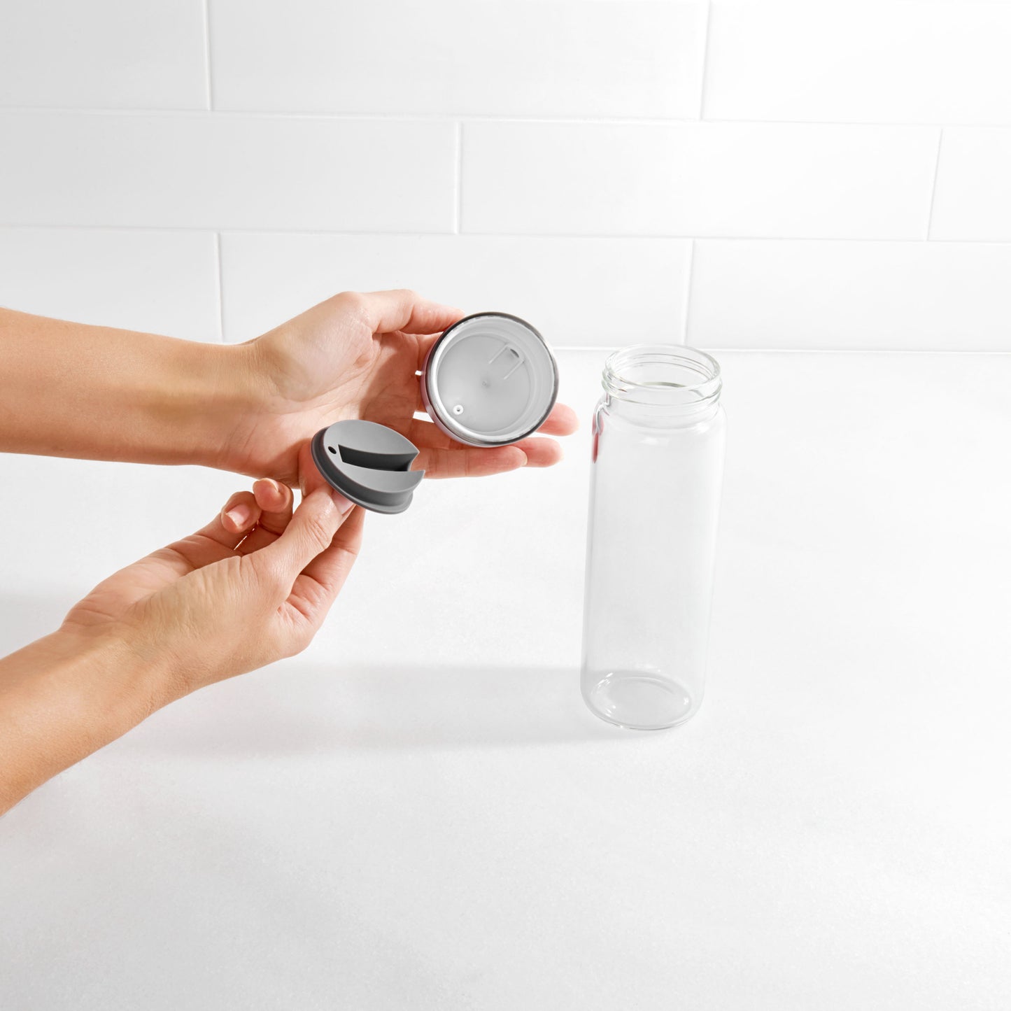 ขวดแก้วใส่น้ำมันหรือน้ำสลัด ขนาด 12 ออนซ์ l OXO Precision Pour Glass Dispenser 12 oz