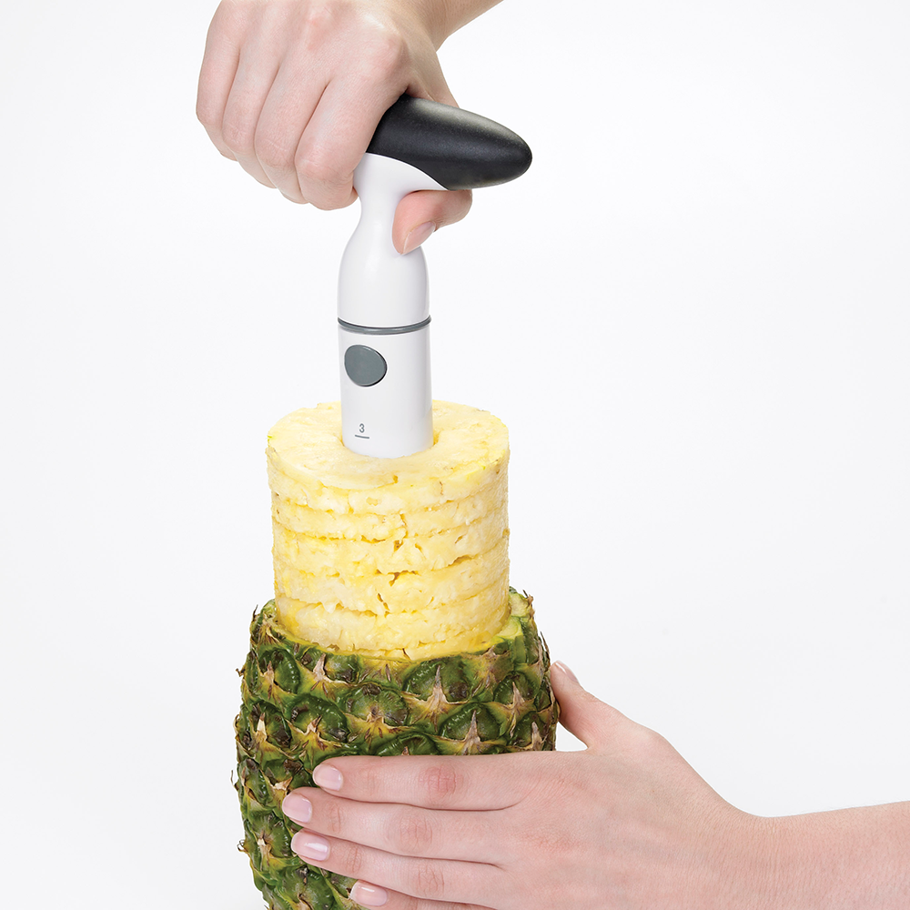 ที่ปอกและหั่นสับปะรด | OXO GG Ratcheting Pineapple Slicer