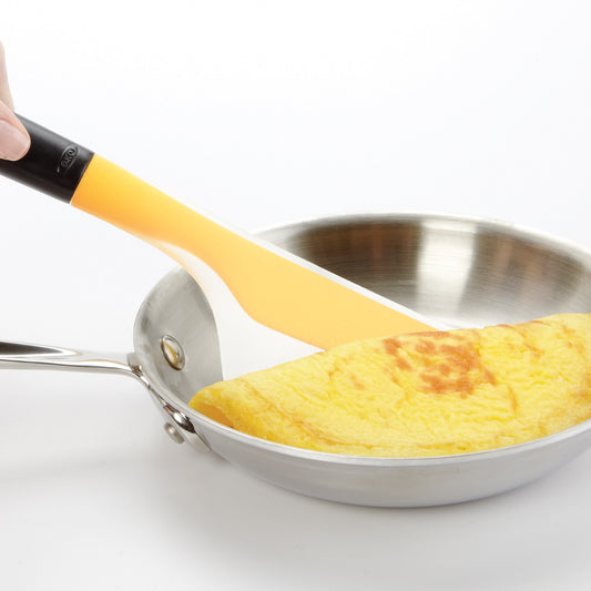 ตะหลิว ซิลิโคน ทอดไข่ออมเลต ขนาดเล็ก l OXO GG Small Flip & Fold Omelet Turner