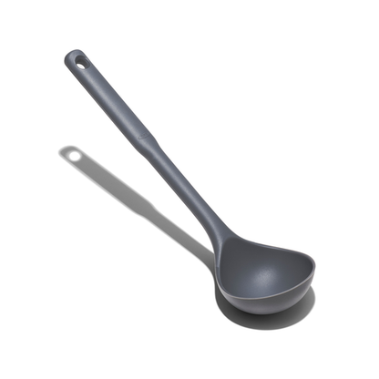 ช้อนซุป ซิลิโคน รุ่นเฟล็กซิเบิล ขนาดใหญ่ รุ่นใหม่ I OXO GG SILICONE EVERYDAY LADLE - PEPPERCORN
