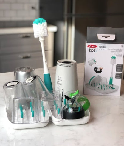 แปรงล้างขวดนม แบบพกพา สีเทา | OXO Tot on-the-go drying rack & bottle brush Grey