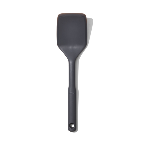 ตะหลิวซิลิโคน รุ่นเฟล็กซิเบิล (รุ่นใหม่) ขนาดใหญ่ I OXO GG SILICONE EVERYDAY FLEXIBLE TURNER - PEPPERCORN