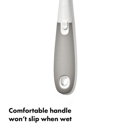 แปรงล้างขวดนมและจุกนม สีเทา I OXO TOT BOTTLE BRUSH WITH DETAIL CLEANER & STAND - GRAY