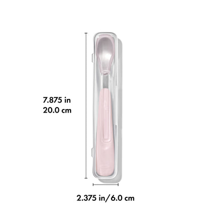 ช้อนป้อนอาหารเด็กแบบพกพา สีชมพูพาสเทล I OXO TOT ON-THE-GO FEEDING SPOON - BLOSSOM