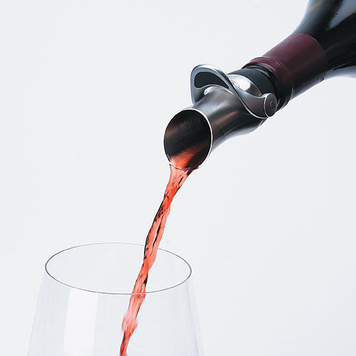 จุกปิดและรินไวน์ 2-in-1 l OXO GG Wine Stopper & Pourer