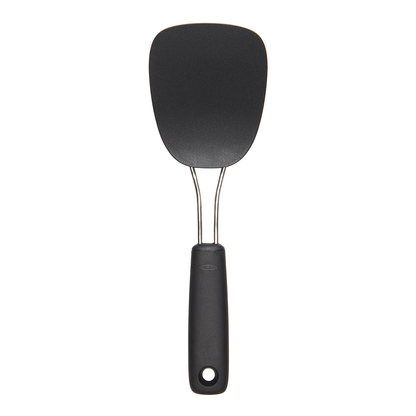 ตะหลิวไนลอน รุ่นเฟลกซิเบิล เทอร์เนอร์ สีดำ l OXO GG Nylon Flexible Turner Black