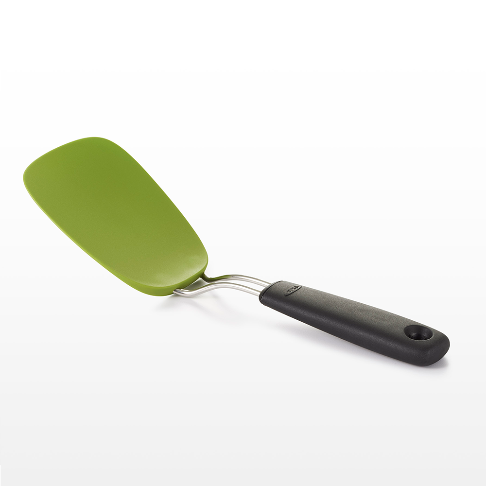 ตะหลิวไนลอน รุ่นเฟลกซิเบิล เทอร์เนอร์ สีเขียว l OXO GG Nylon Flexible Turner Pesto