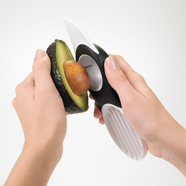 ที่ปอกและหั่นอะโวคาโด | OXO GG 3-In-1 Avocado Slicer