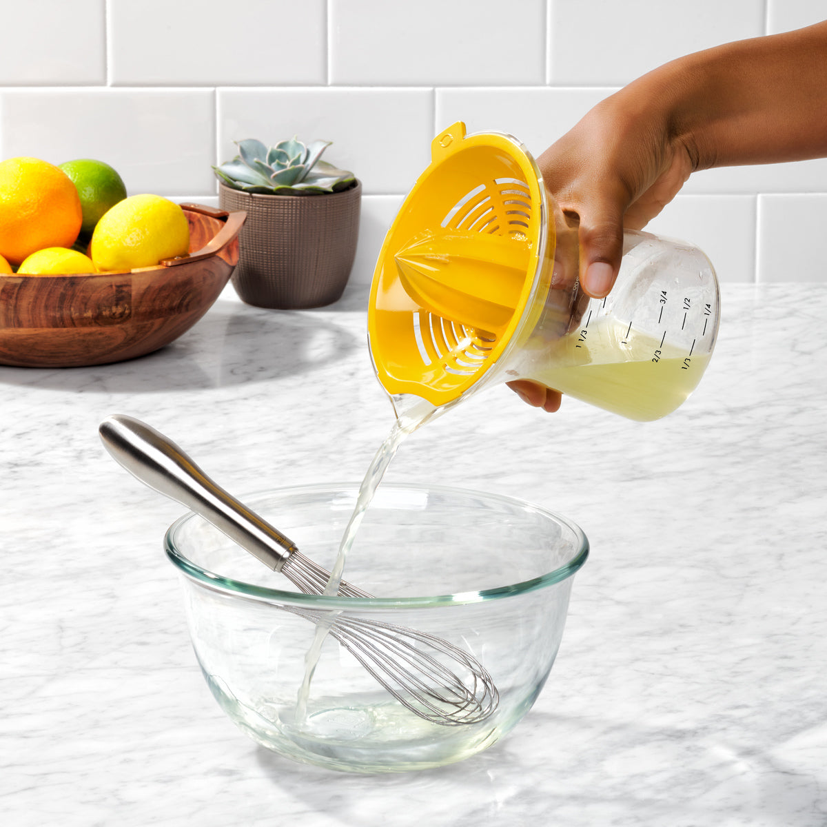 ที่คั้นน้ำผลไม้ คันน้ำส้ม คั้นน้ำมะนาว ขนาดใหญ่ 2-in-1 l OXO GG 2-in-1 Citrus Juicer