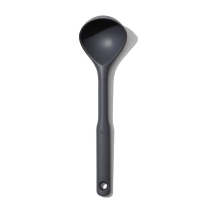 ช้อนซุปซิลิโคน รุ่นเฟล็กซิเบิล l OXO GG Small Silicone Ladle Peppercorn