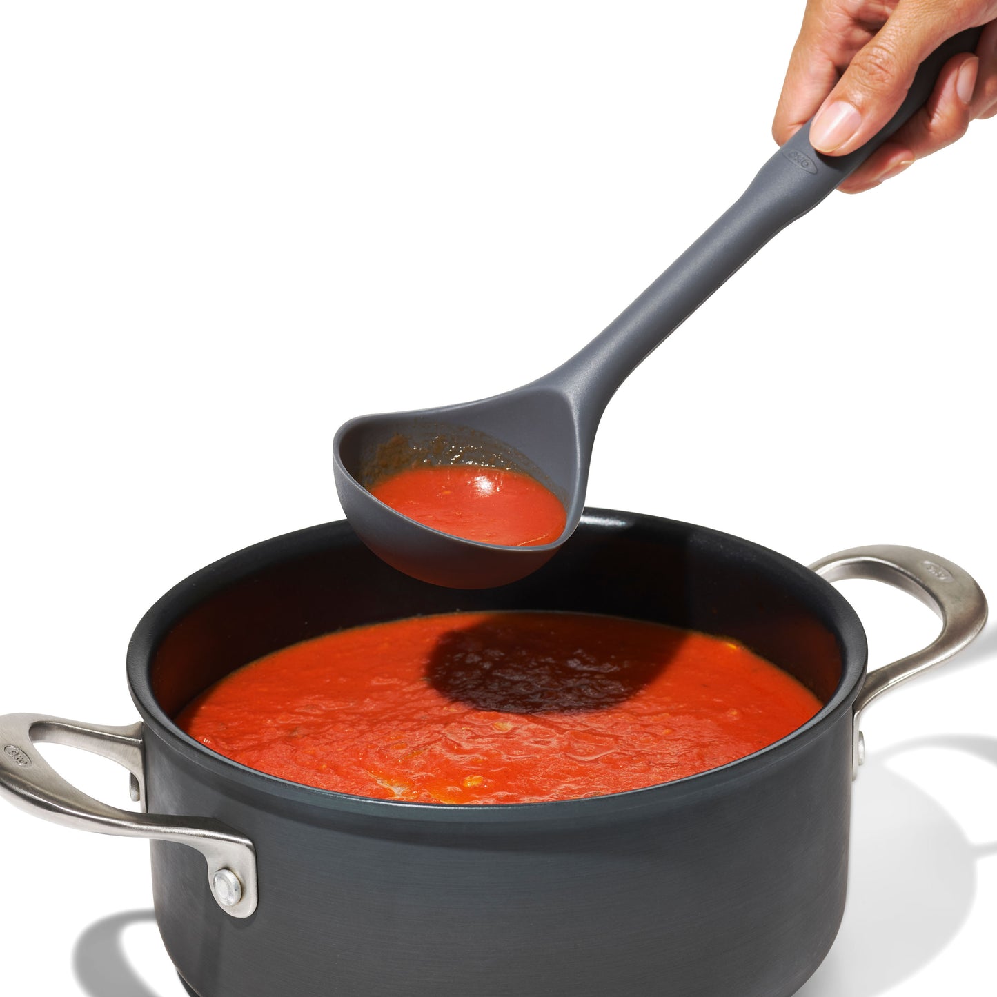 ช้อนซุปซิลิโคน รุ่นเฟล็กซิเบิล l OXO GG Small Silicone Ladle Peppercorn