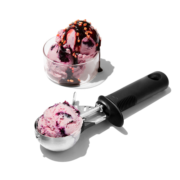 ที่ตักไอศกรีม l OXO GG Classic Swipe Ice Cream Scoop