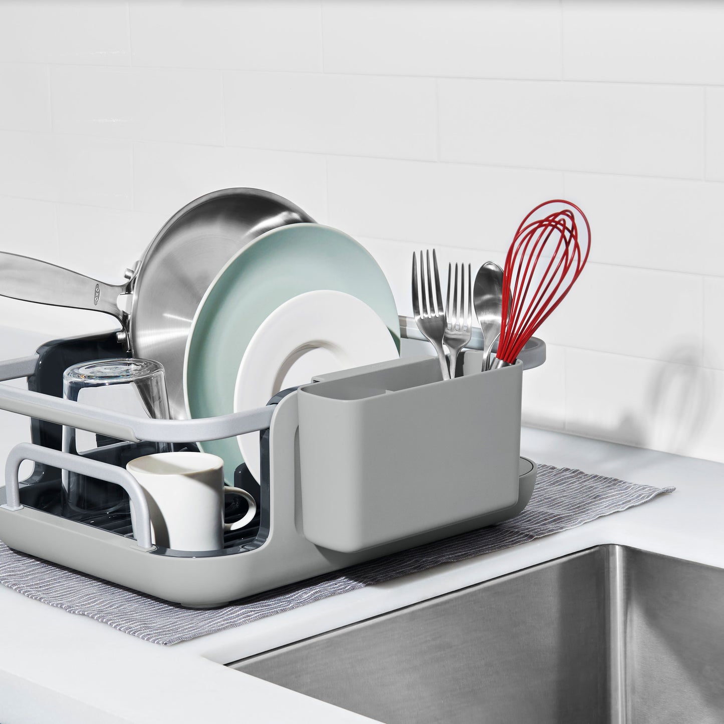 ที่ตากจาน แบบวางบนซิงค์อะลูมิเนียม l OXO GG Over-the-Sink Aluminum Dish Rack