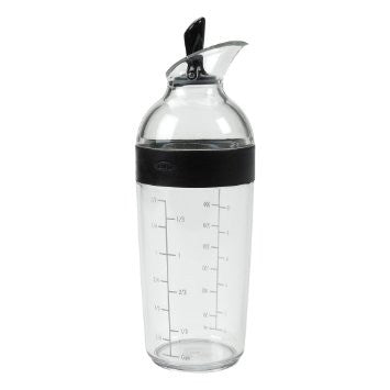 ขวดผสมน้ำสลัด สีดำ l OXO GG Little Salad Dressing Shaker Black